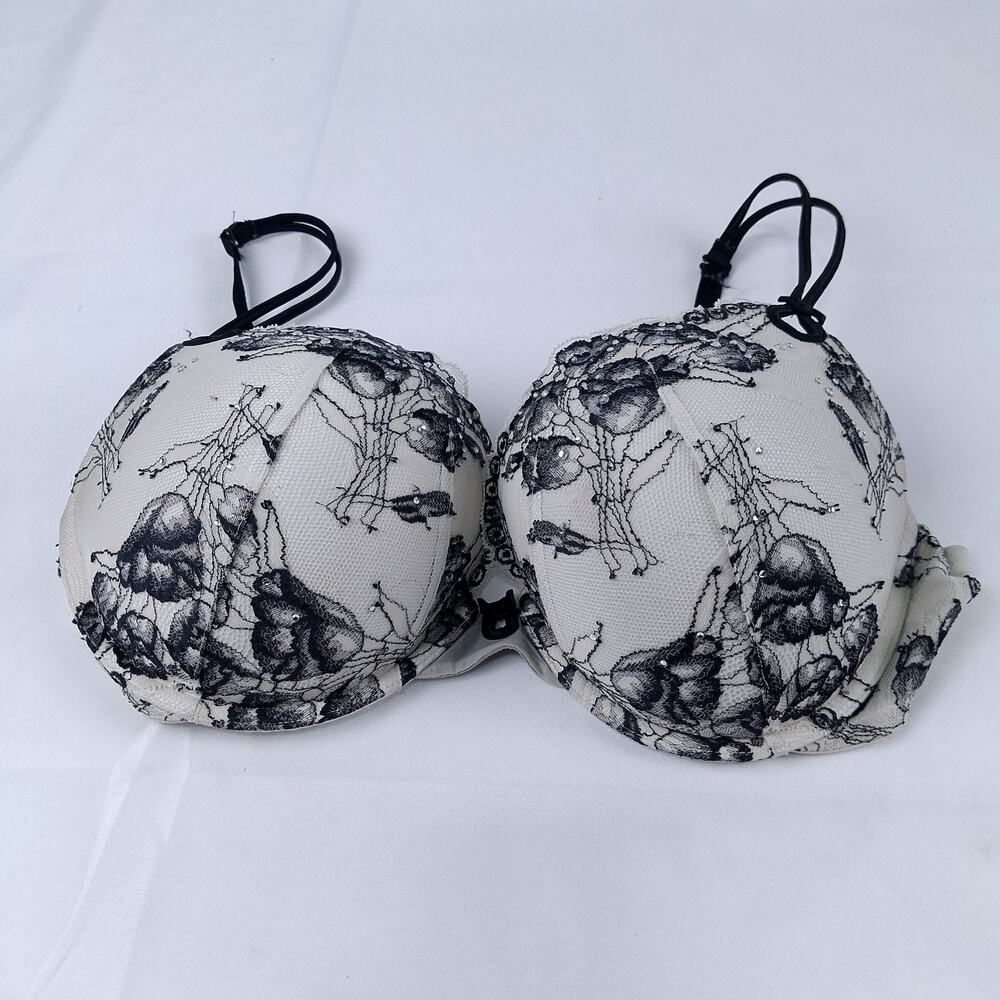 Victoria's Secret Sexy Little Things Bra 38C White Black Floral Lace Underwire
